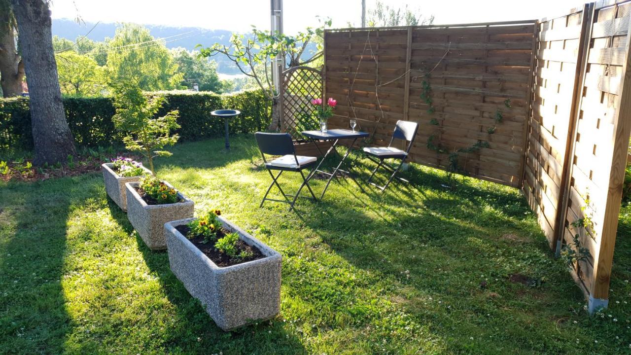 Suite indépendante de 66m2 tout confort et calme Villefranche-de-Rouergue Extérieur photo