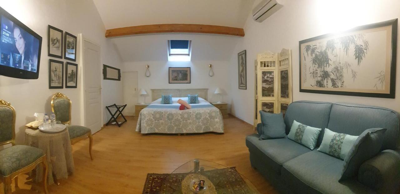 Suite indépendante de 66m2 tout confort et calme Villefranche-de-Rouergue Extérieur photo